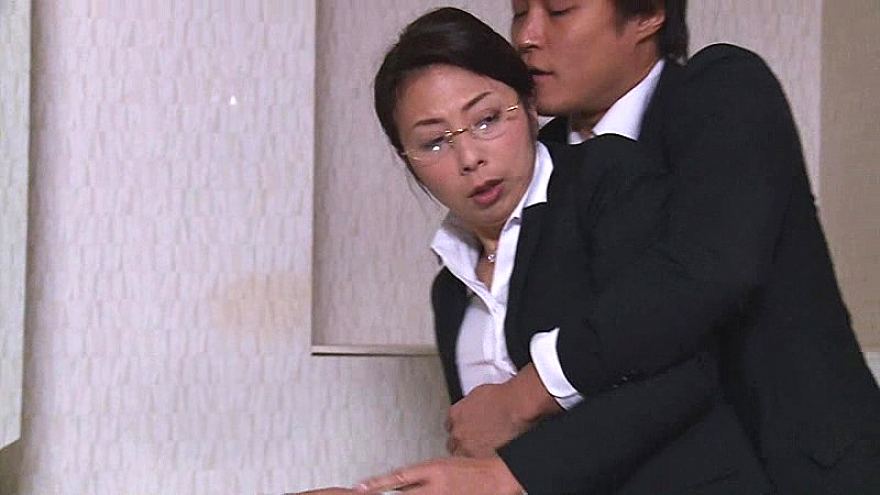 Jepang Sub Indo Viral Kisah Erotis Pasangan Pencari Nafkah diiclik Oleh Pria Yang Lebih Muda Top New 2025